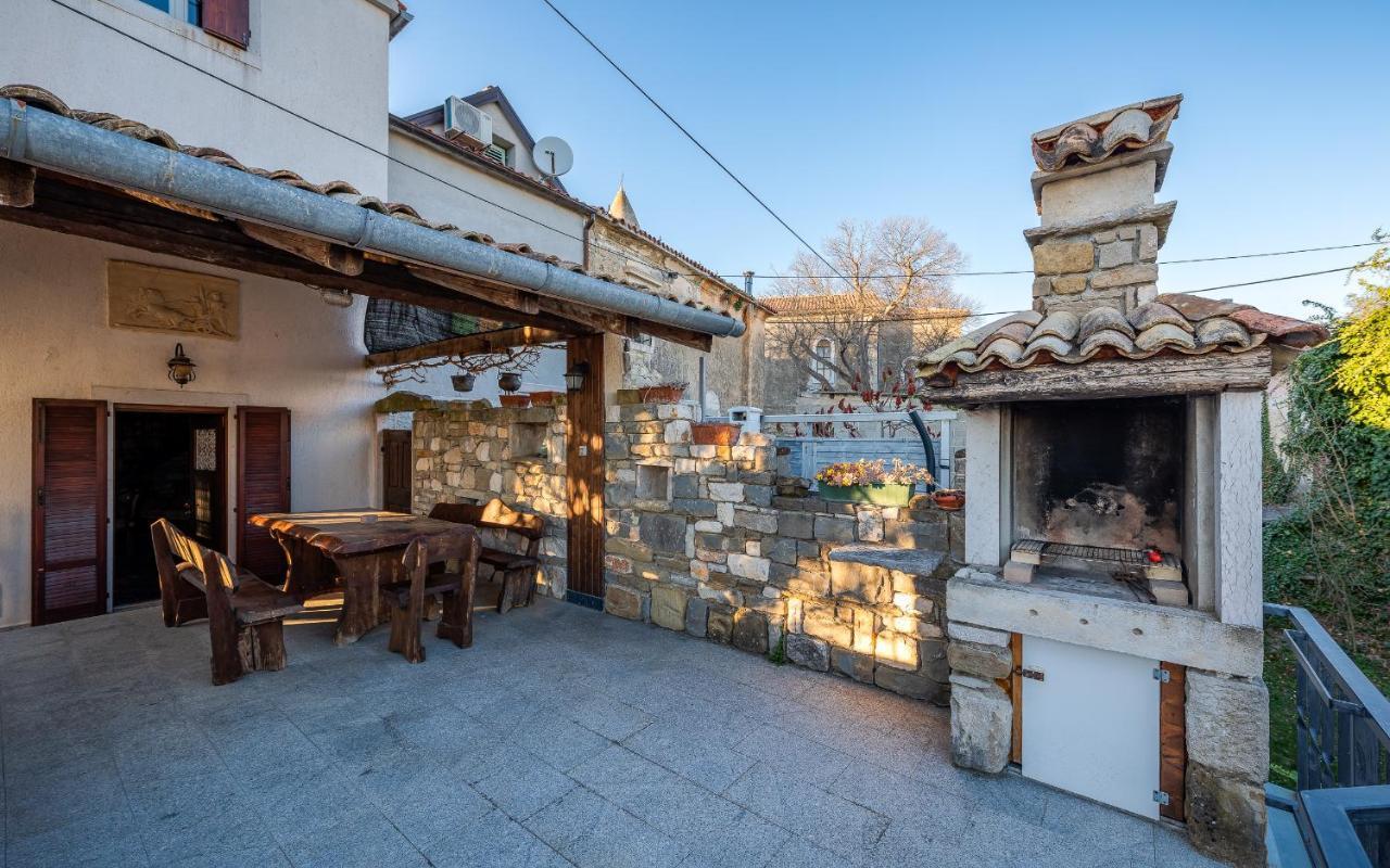 Holiday Home Mia&Emi Sovinjak Exterior foto